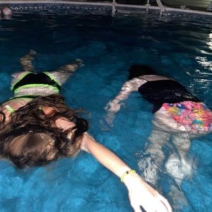 Meet your Posher, Jaysa